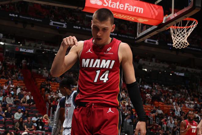 热火最多领先26分双杀奇才,阿德巴约222次两双荣登队史两双王