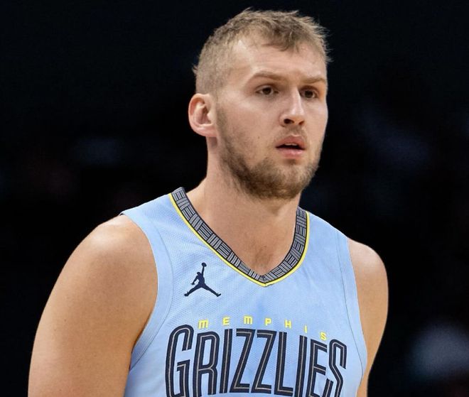 灰熊重磅交易：底薪签兰代尔，1换2送赫夫至步行者