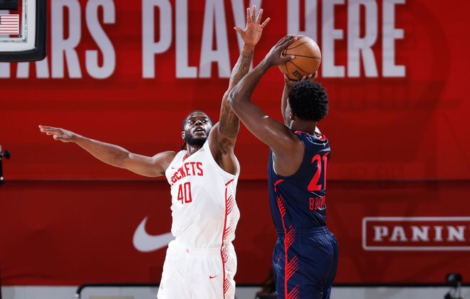 火箭官宣重磅交易：23岁防守悍将加盟休城，内威被裁腾出阵容名额