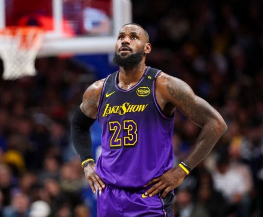 时隔6年！詹姆斯9月5日中国行重磅来袭，空降成都执教精彩赛事