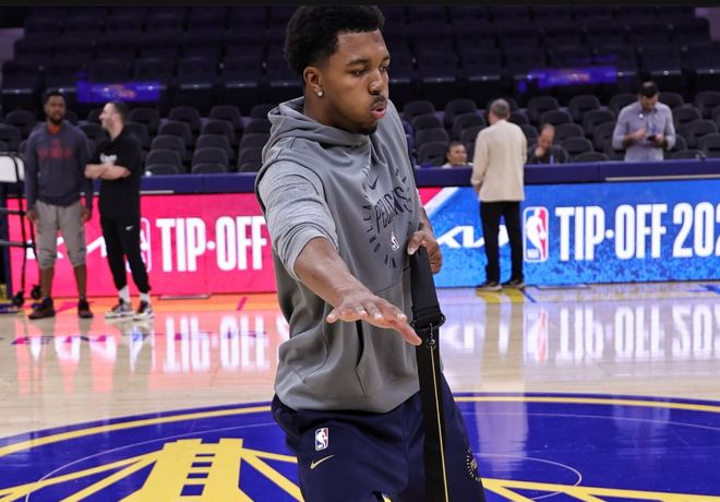 勇士马刺有意鹈鹕前锋特雷·墨菲三世，霍福德或签勇士迷你中产